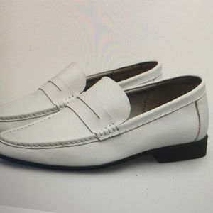 Men's casual leather shoes